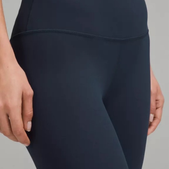 Lululemon Align High-Rise Short 8" *NWOT 6/True Navy - Picture 2 of 6